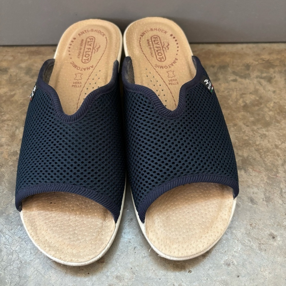 Fly Flot Slip On‎ Sandals Size 8
